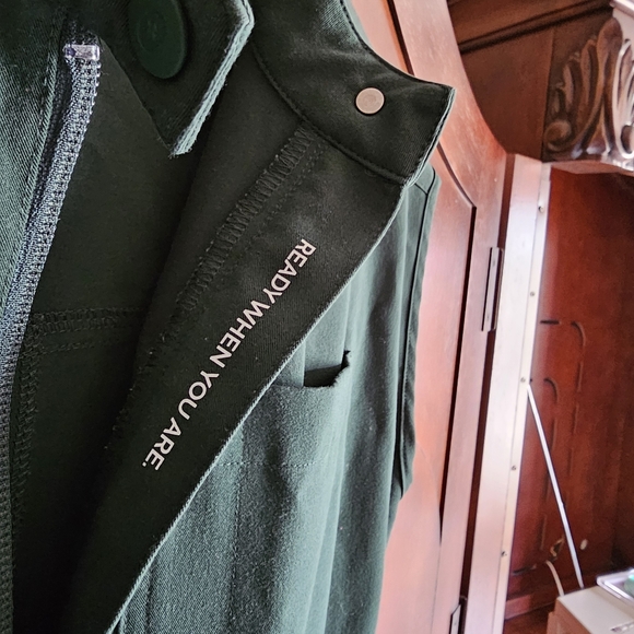 FIGS BRITISH RACING GREEN SCRUB JUMPSUIT. - Picture 4 of 4